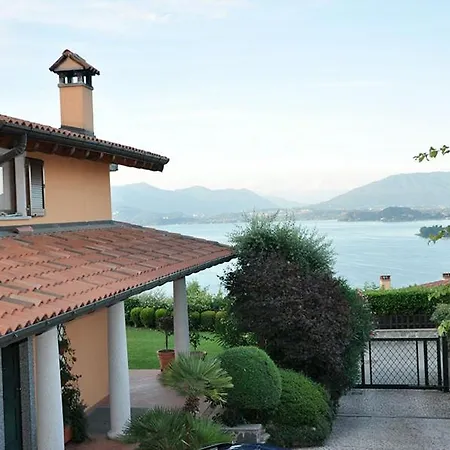 Piantini Sleeps 8 With Pool And Air Con